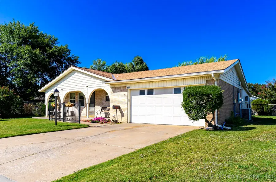 9302 E 48th Street, Tulsa, OK 74145 - Image #2