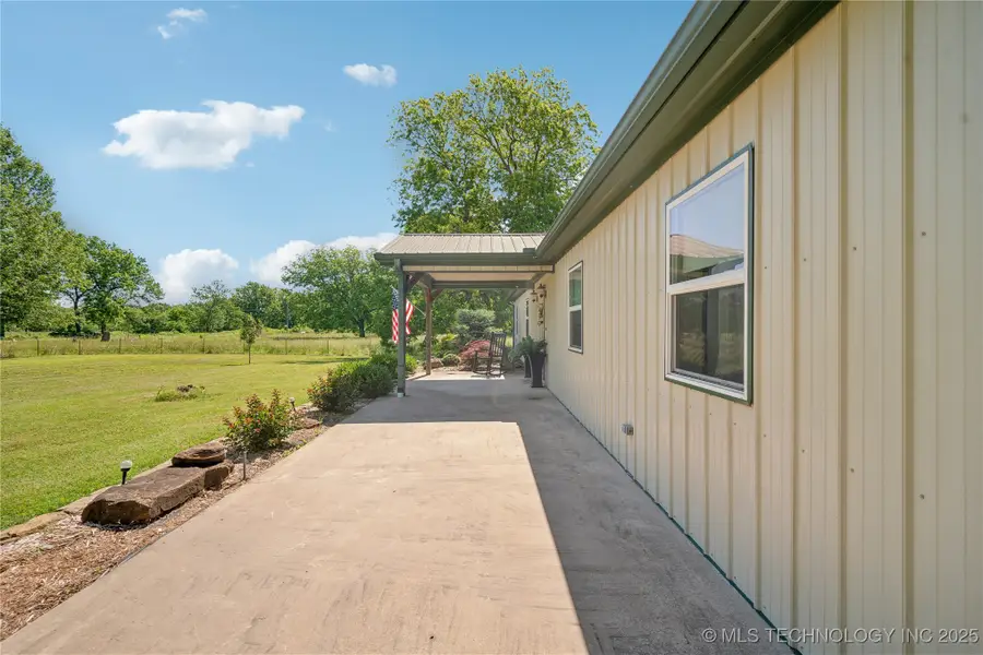 23392 Smith Road, Morris, OK 74445 - Image #3