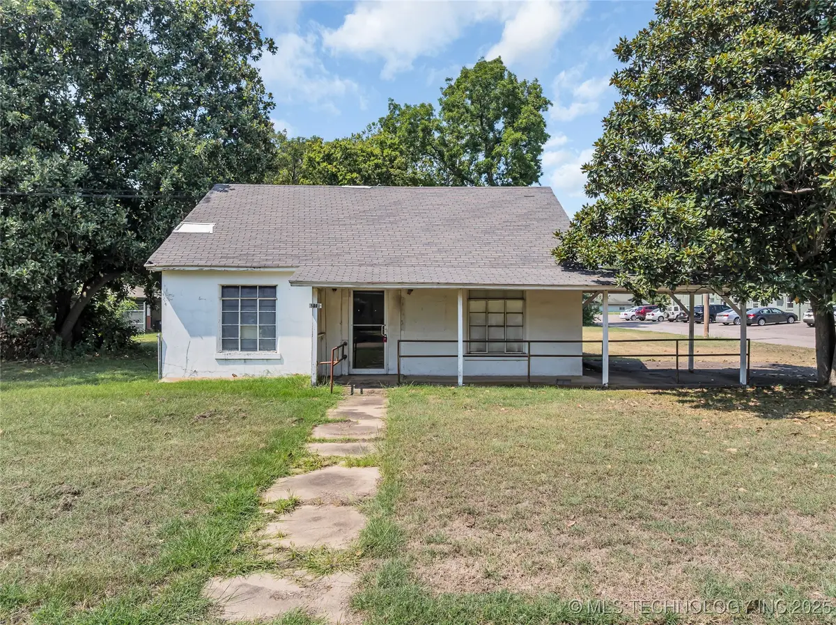 217 N 16th Street, Durant, OK 74701 - #1