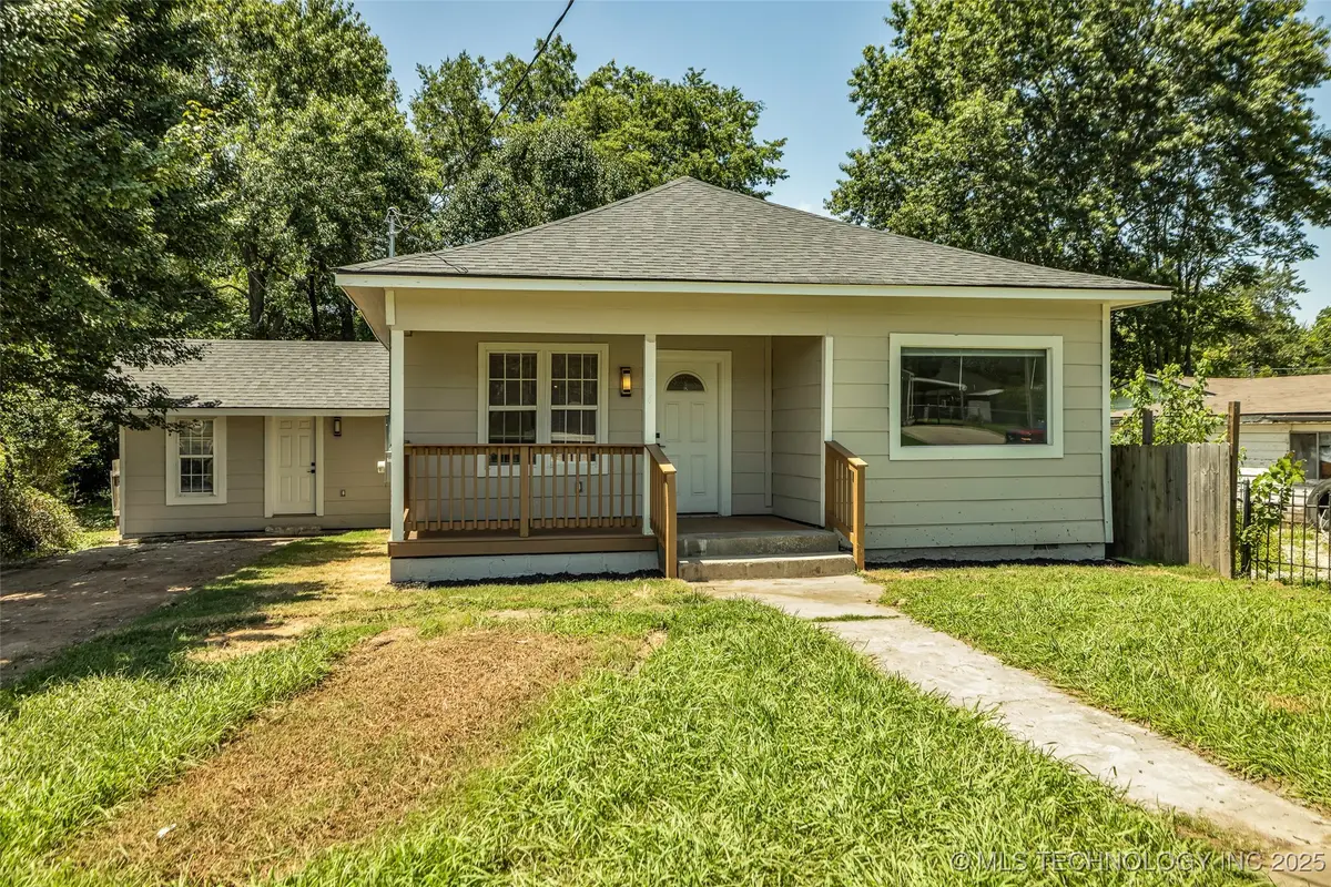 514 S Broadway Avenue, Coweta, OK 74429 - Image #1