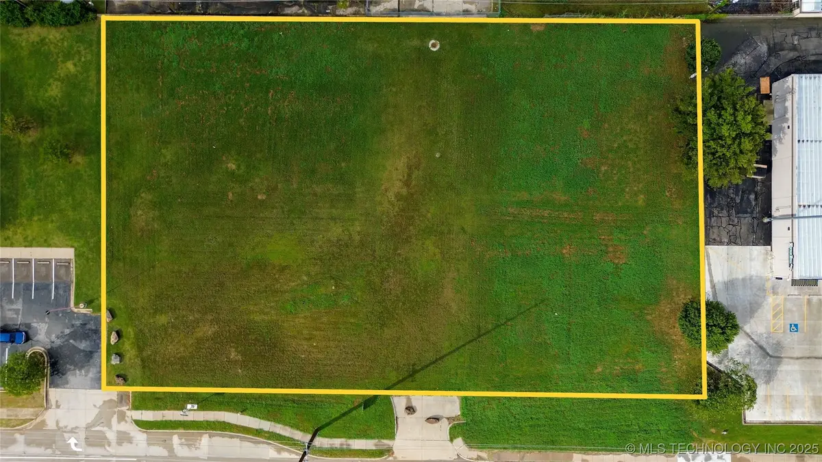 11329 E 61st Street, Tulsa, OK 74112 - Image #1