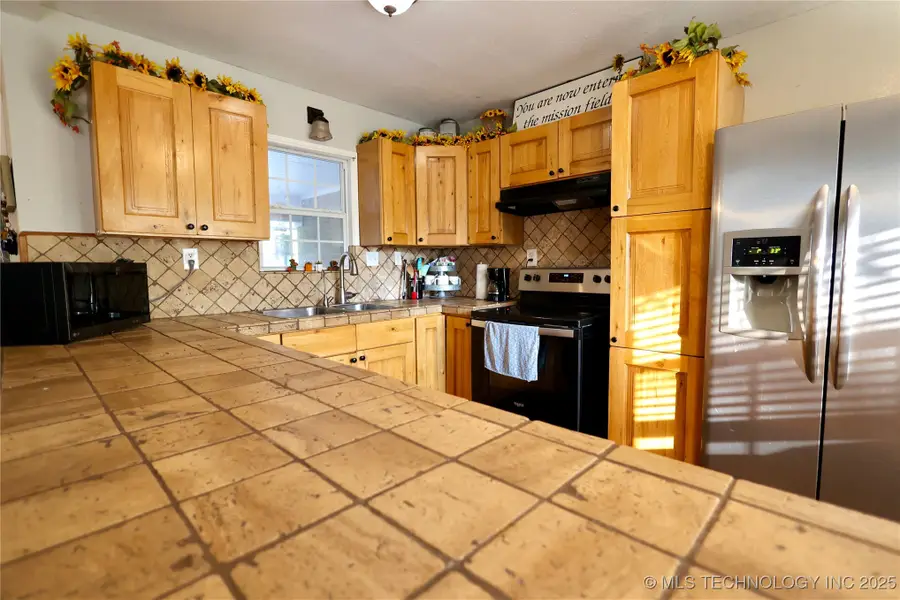 400 S 7th Street, Davis, OK 73030 - Image #2