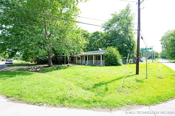 105 S Old Main Street, Coweta, OK 74429