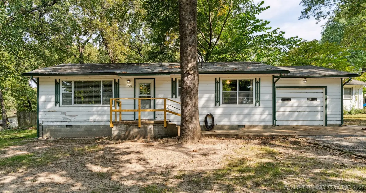 1425 Wood Street, Grove, OK 74344 - Image #1