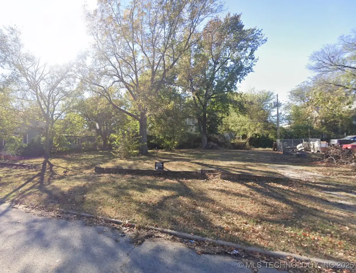 416 S Grand Avenue, Okmulgee, OK 74447 - Image #1