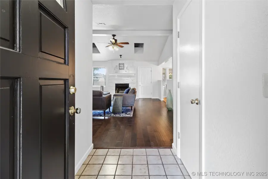 8214 N 122nd East Avenue, Owasso, OK 74055 - Image #2