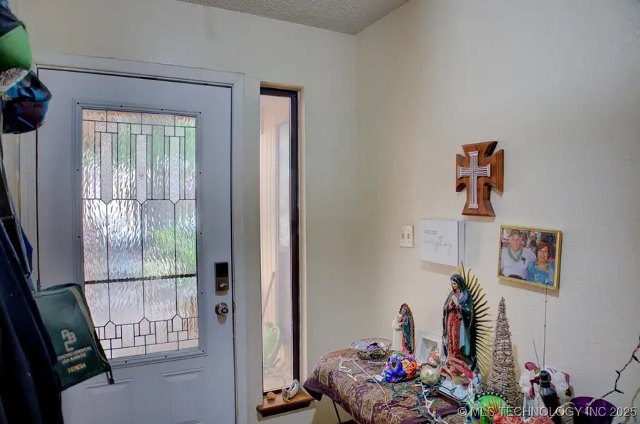 2944 W 115th Place S, Jenks, OK 74037 - Image #2