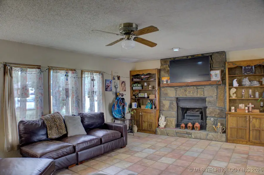 2944 W 115th Place S, Jenks, OK 74037 - Image #3