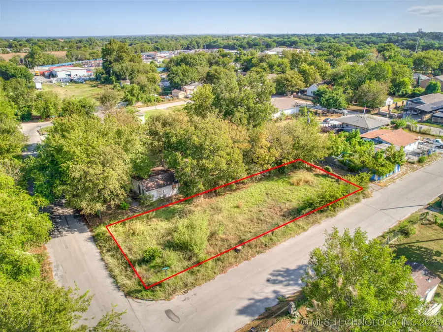 1327 N Rockford Avenue, Tulsa, OK 74106 - Image #2