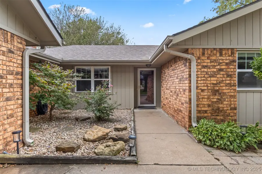 4607 Rolling Hills Drive, Bartlesville, OK 74006 - Image #3