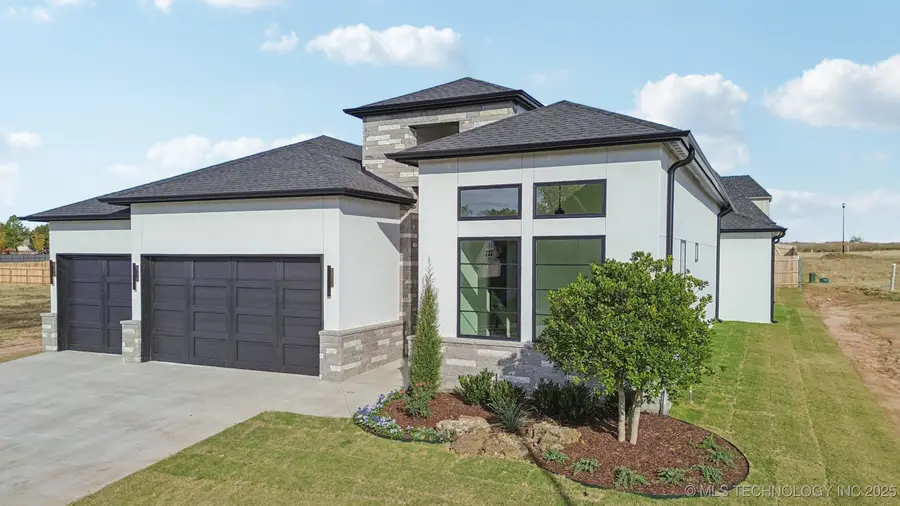 2335 E 135th Drive S, Bixby, OK 74008 - Image #2