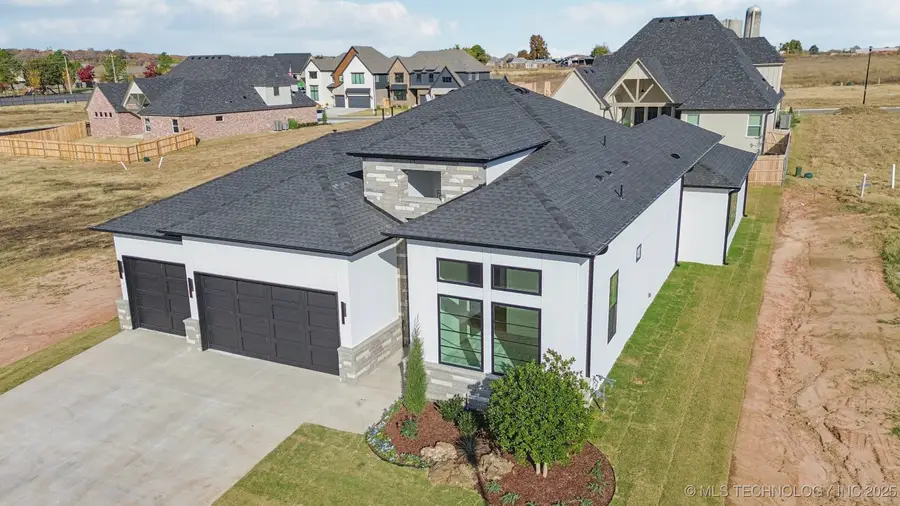 2335 E 135th Drive S, Bixby, OK 74008 - Image #3