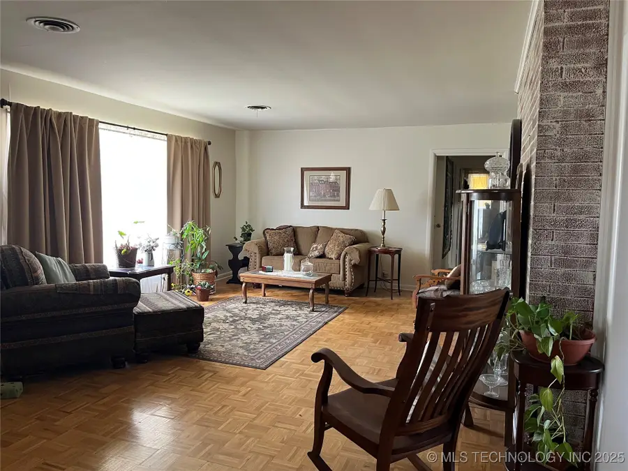 201 Rose Lane, Stigler, OK 74462 - Image #3