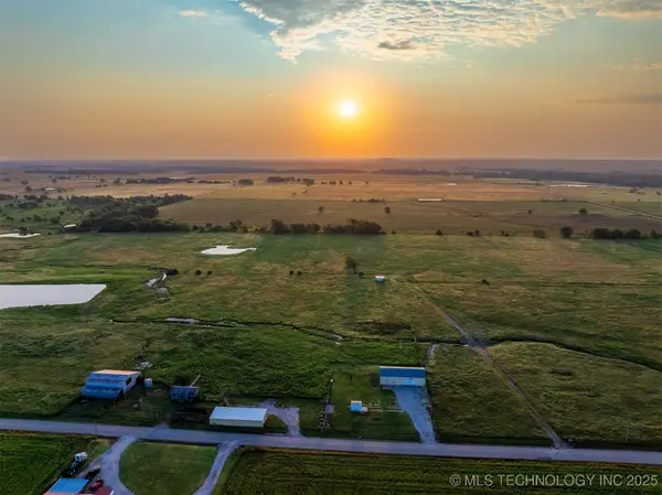 8 N 3990 Road, Dewey, OK 74029