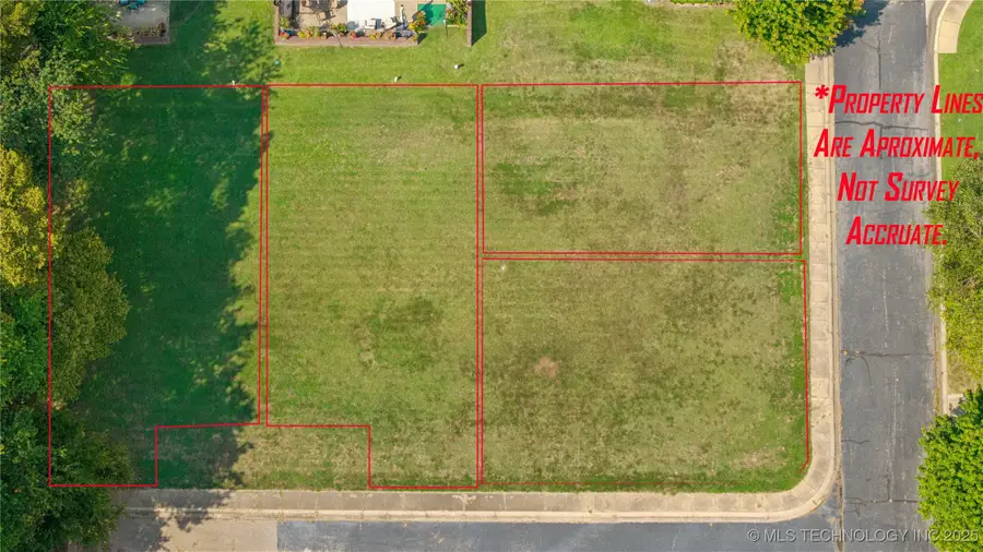 501 St Andrews Place, Grove, OK 74344 - Image #2