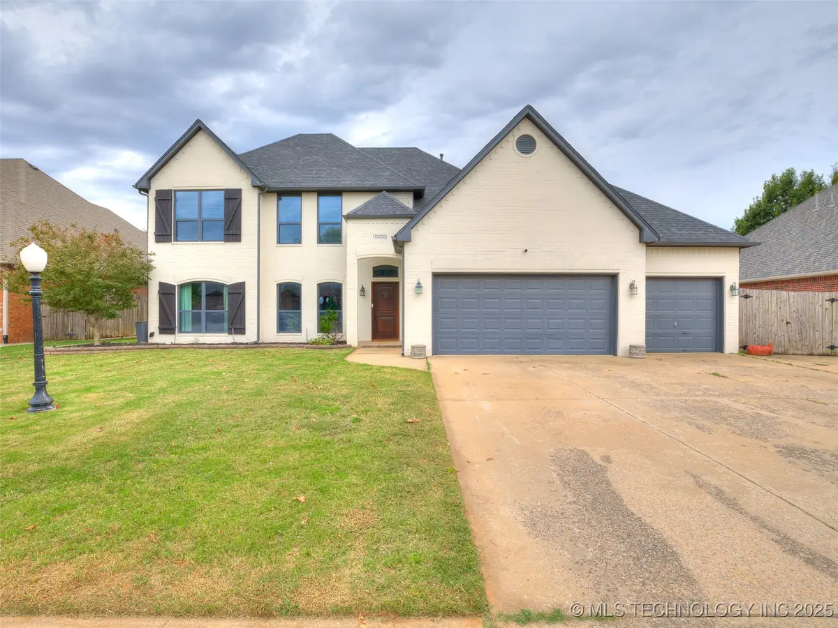 10008 E 93rd Street N, Owasso, OK 74055 - Image #1