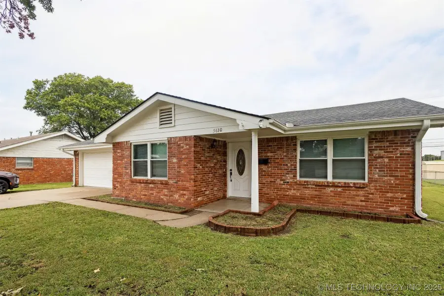 5610 Baylor Drive, Bartlesville, OK 74006 - Image #2