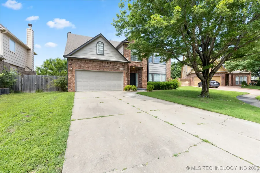 208 N Nyssa Avenue, Broken Arrow, OK 74012 - Image #2