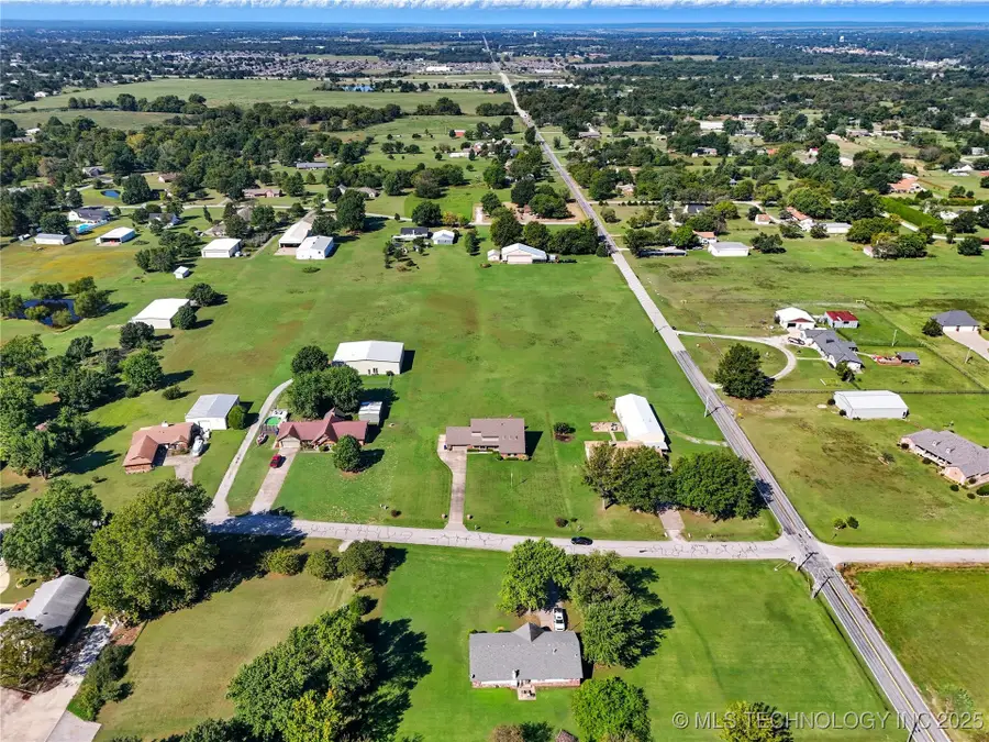 13542 N 155th East Avenue, Collinsville, OK 74021 - Image #2