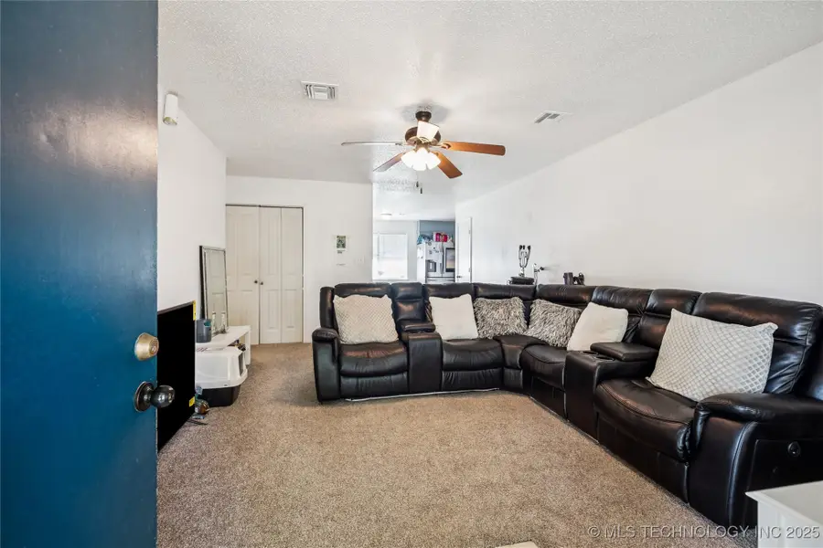 308 E Cloud Street, Bristow, OK 74010 - Image #2