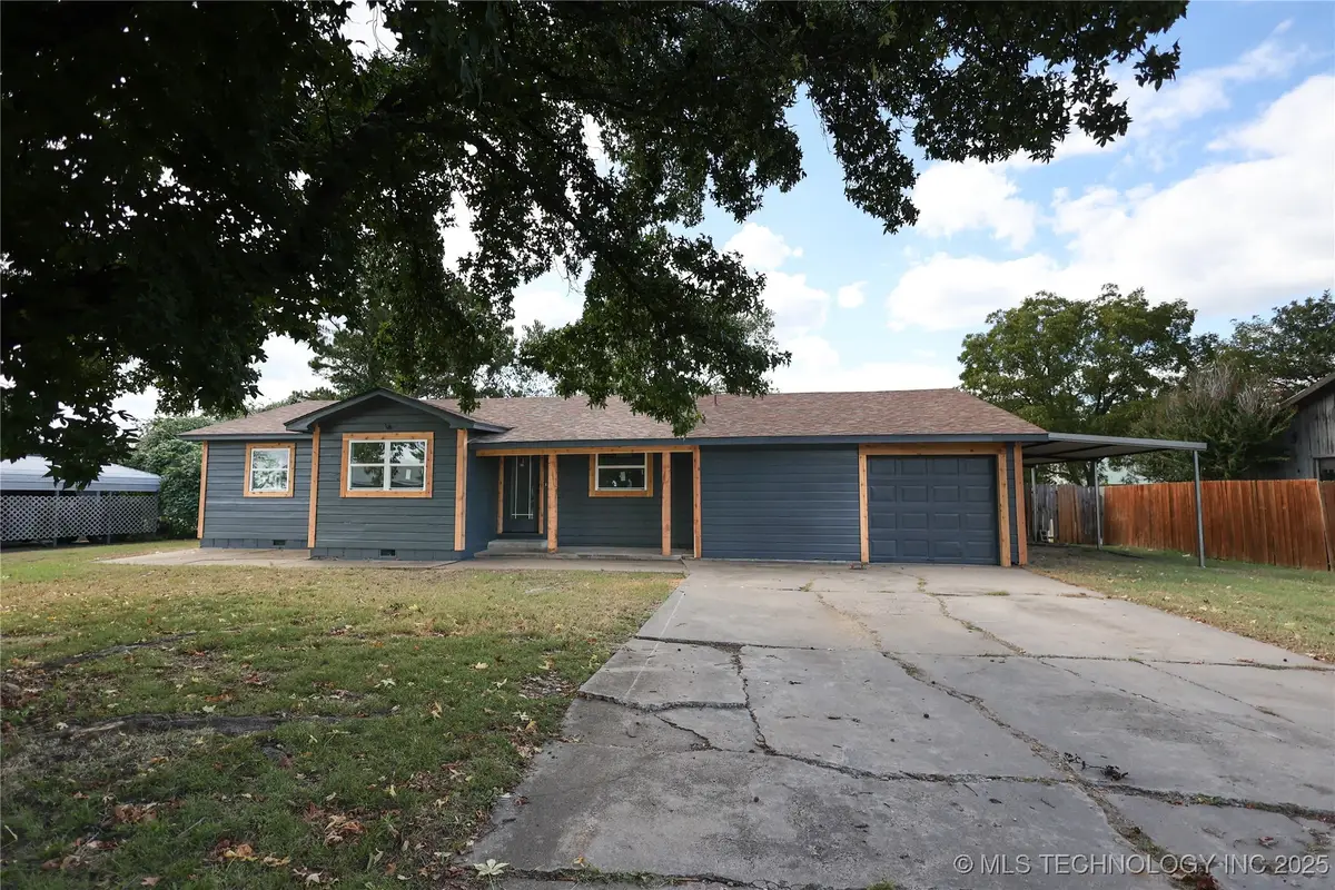 109 Evergreen, Davis, OK 73030 - Image #1