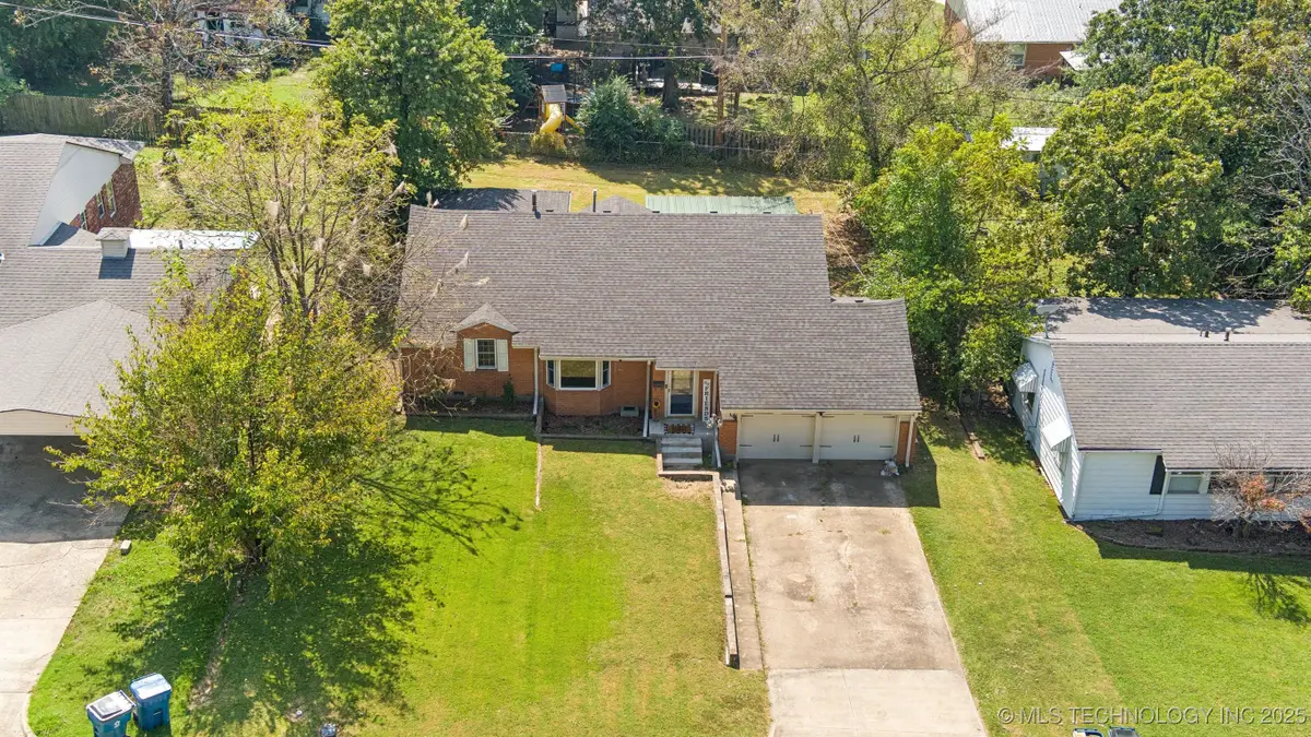 1504 E Comanche Avenue, McAlester, OK 74501 - Image #1