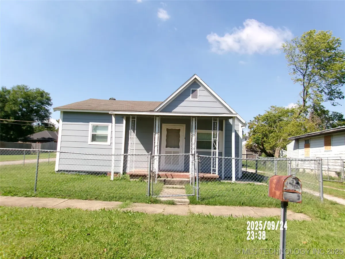 721 S Hickory Avenue, Bartlesville, OK 74003 - Image #1