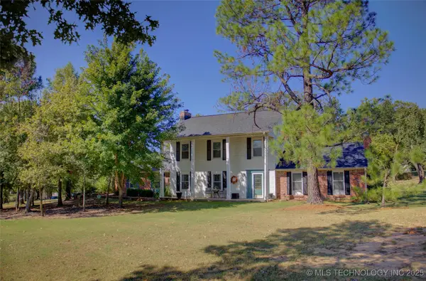 2721 Raintree Circle, Sapulpa, OK 74066