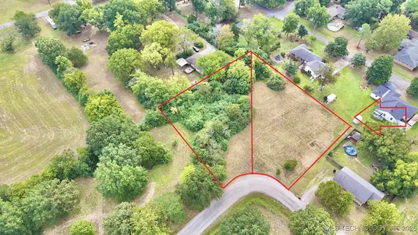 7 NW J Street, Stigler, OK 74462