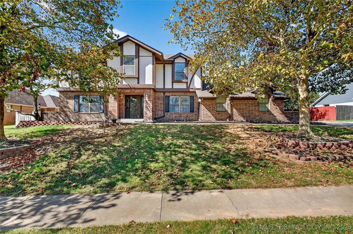2925 Claremont Drive, Bartlesville, OK 74006 - Image #1