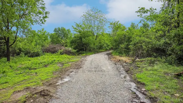 Hobbs Creek Drive, Collinsville, OK 74021