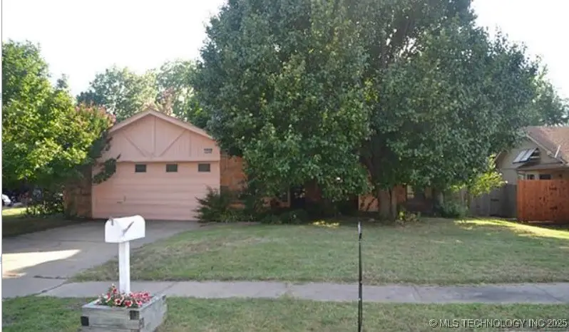 1604 N Hickory Court, Broken Arrow, OK 74012 - Image #1