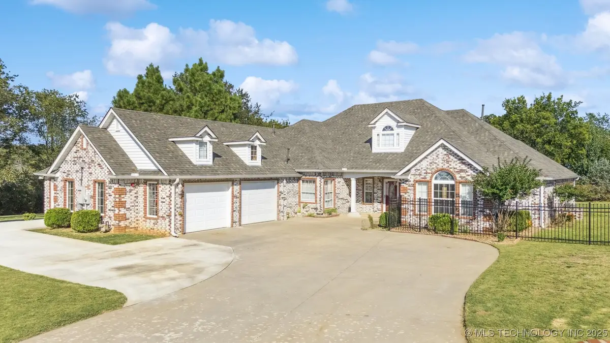 7101 S 282nd East Avenue, Broken Arrow, OK 74014 - Image #1