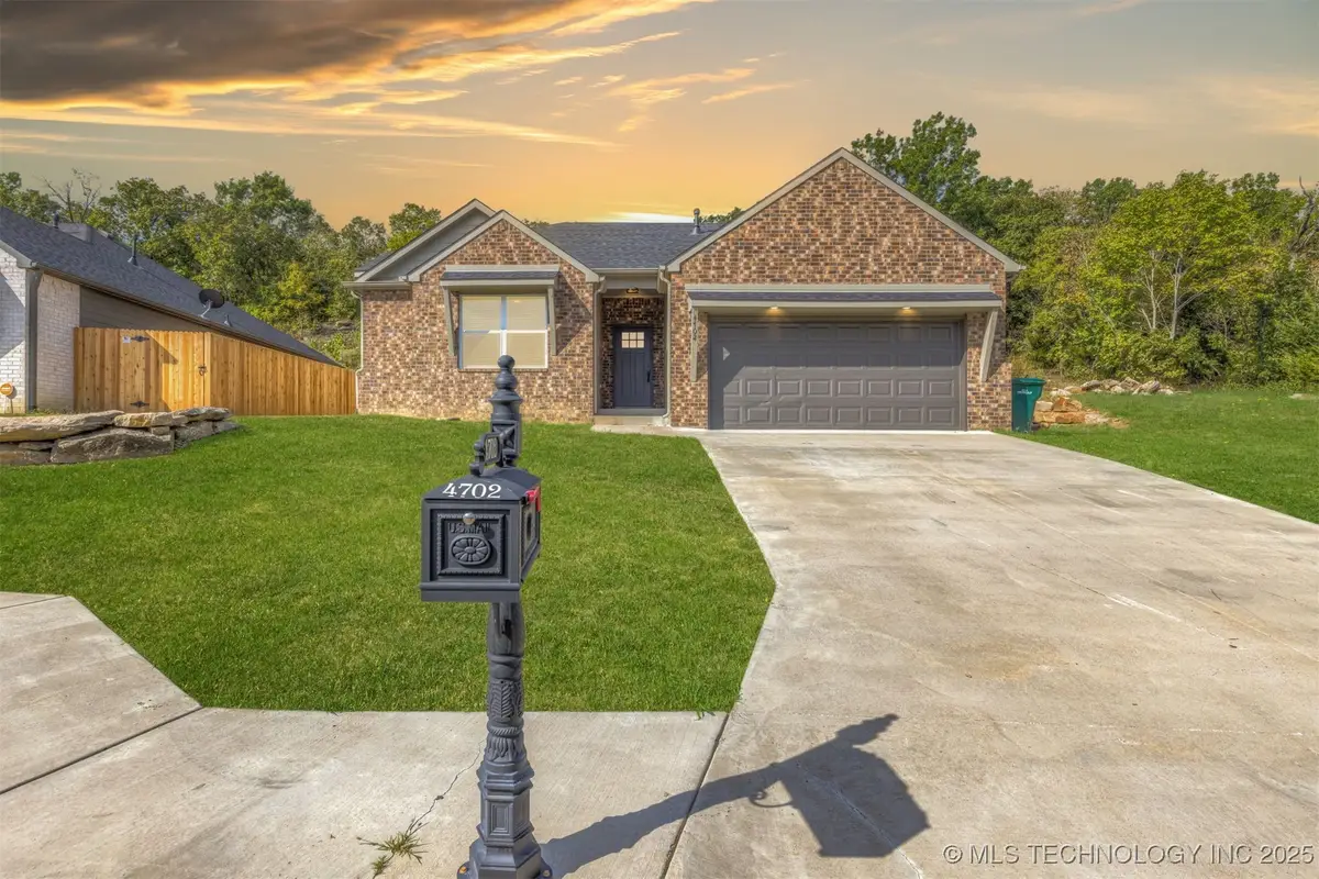 4702 S Linwood Drive, Sand Springs, OK 74063 - Image #1