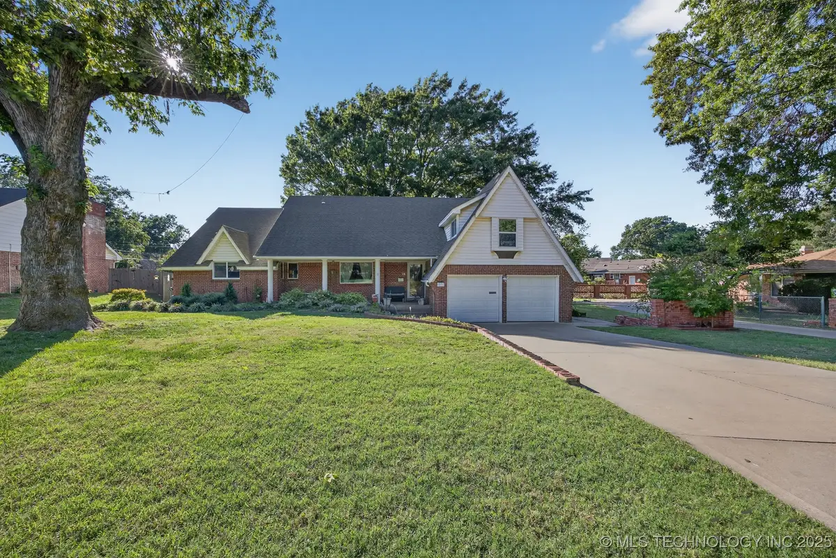 1115 Grandview Road, Bartlesville, OK 74006 - Image #1