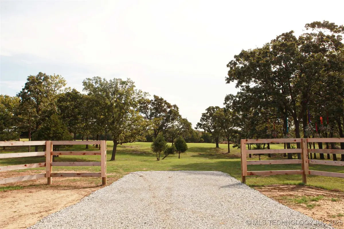 1409 N 53rd Avenue W, Tulsa, OK 74127 - Image #1