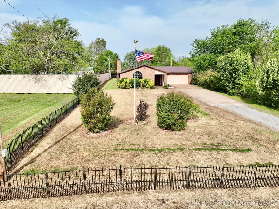 351 Hamilton Road, Eufaula, OK 74432 - Image #2