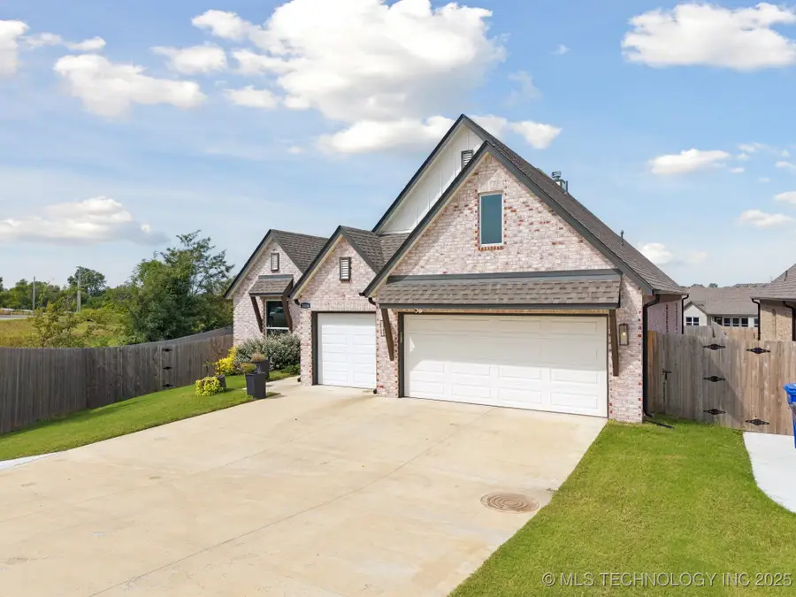 2416 W Lansing Place, Broken Arrow, OK 74012 - #2