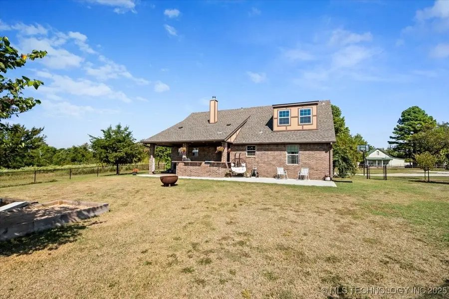 804 W Main Street N, Beggs, OK 74421 - Image #3