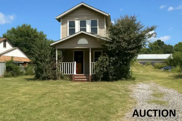 809 S Lake Avenue, Okmulgee, OK 74447