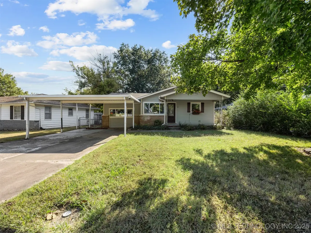 411 W Toledo Street, Broken Arrow, OK 74012 - #1