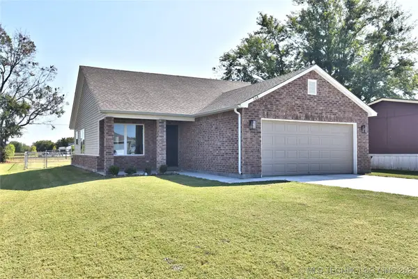 708 Redbud Avenue, Beggs, OK 74421