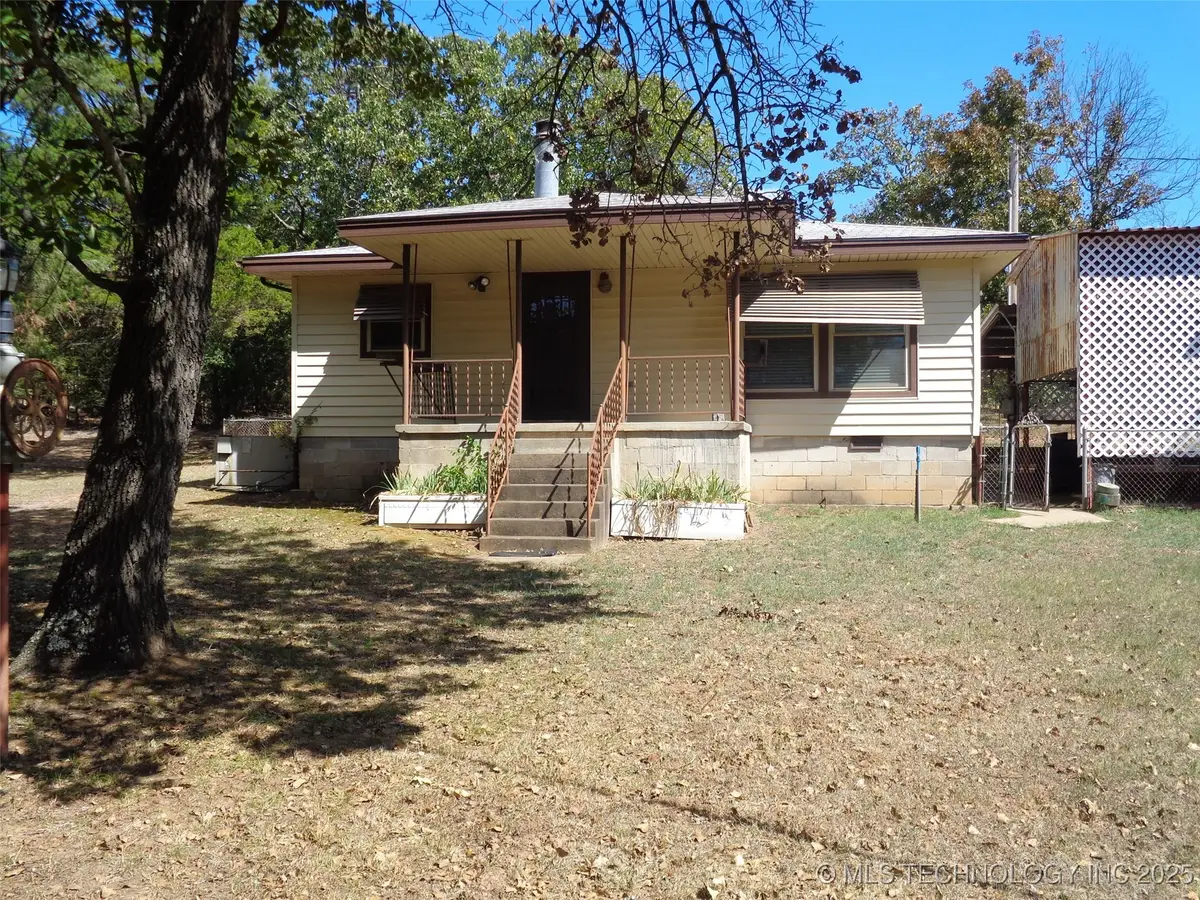 211 Oak Avenue, Stigler, OK 74462 - Image #1