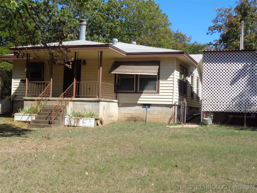 211 Oak Avenue, Stigler, OK 74462 - Image #3
