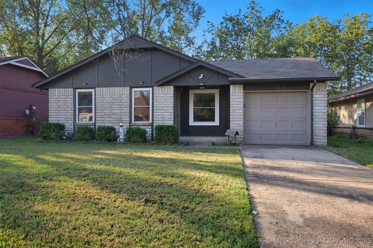 660 E 143rd Street, Glenpool, OK 74033 - Image #1