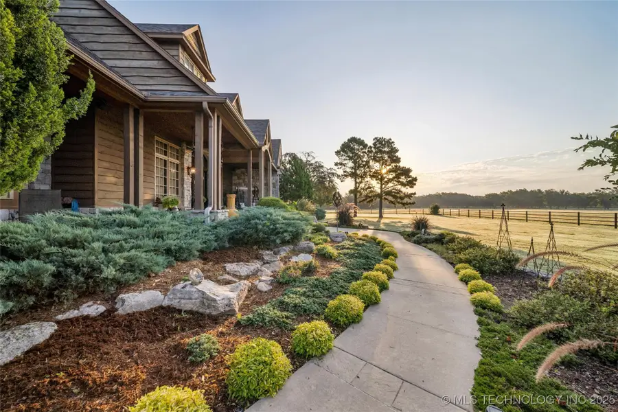 19555 S Memorial Drive, Mounds, OK 74047 - Image #3