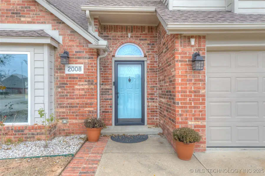 2008 W Dallas Street, Broken Arrow, OK 74012 - Image #2
