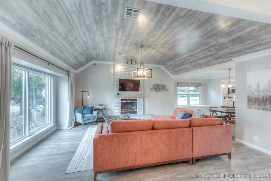 2008 W Dallas Street, Broken Arrow, OK 74012 - Image #3