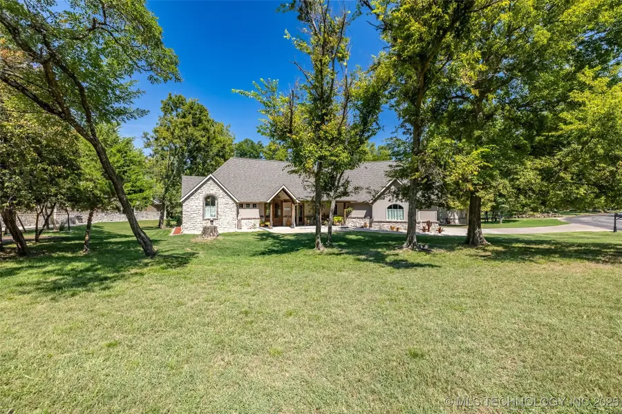 33690 Sage Grouse Circle, Afton, OK 74331 - Image #2
