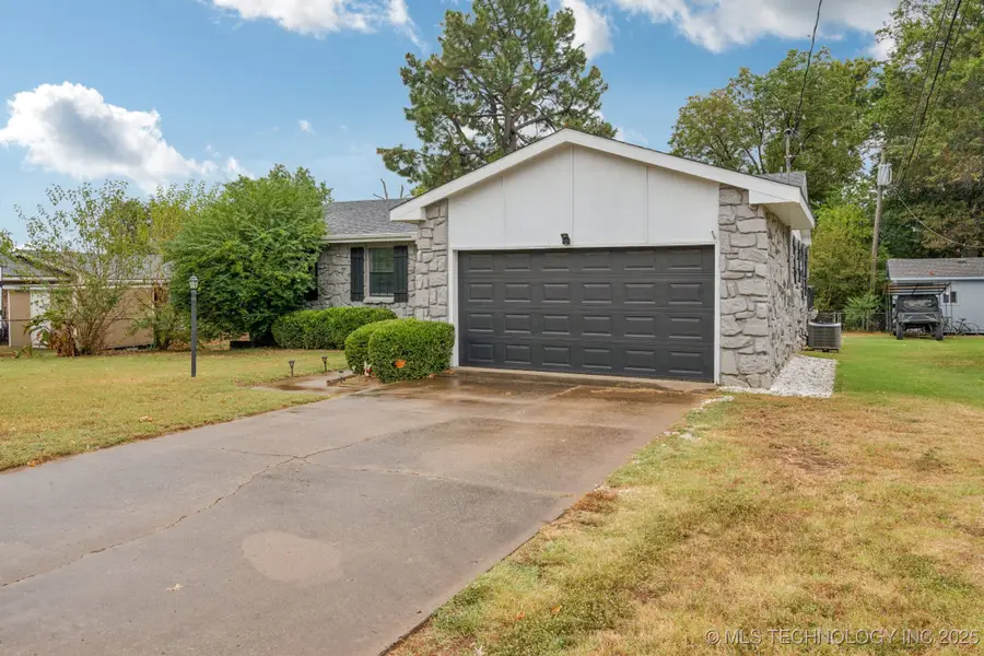 3 S Meadow Hill Drive, Bristow, OK 74010 - Image #2